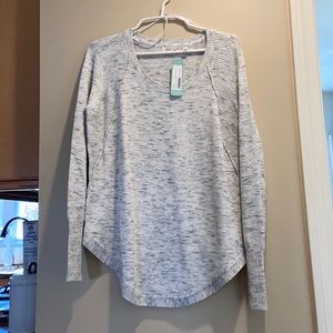 Light grey pullover sweater size L **NWT**